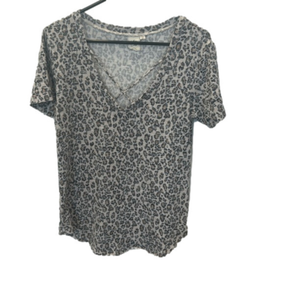 White crow leopard print criss cross top size m
